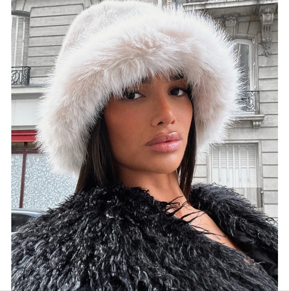 White Fox Boutique Trixie Faux Fur Hat Cream